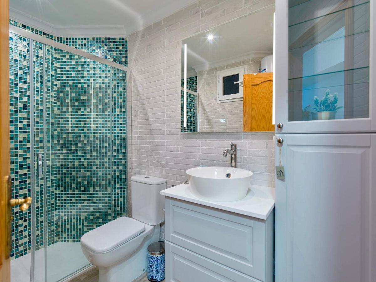 2 Bedrooms & Spectacular Views In Best Part Of Las Canteras Las Palmas de Gran Canaria Luaran gambar